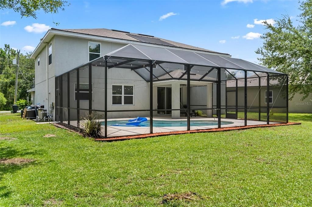 Active With Contract: $550,000 (5 beds, 3 baths, 3204 Square Feet)