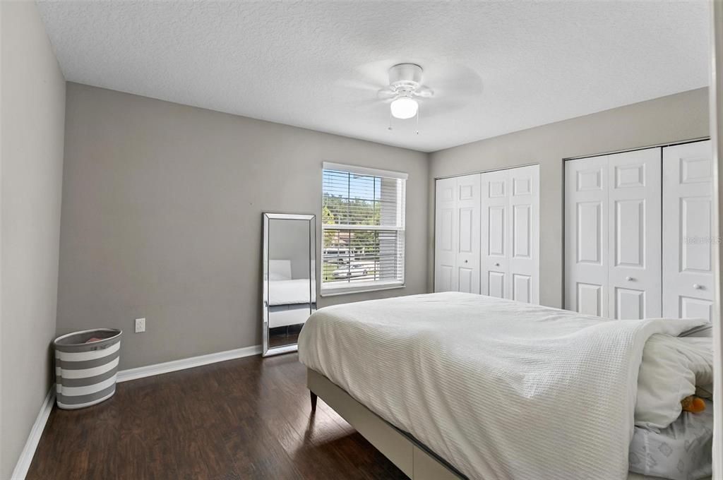 Active With Contract: $550,000 (5 beds, 3 baths, 3204 Square Feet)