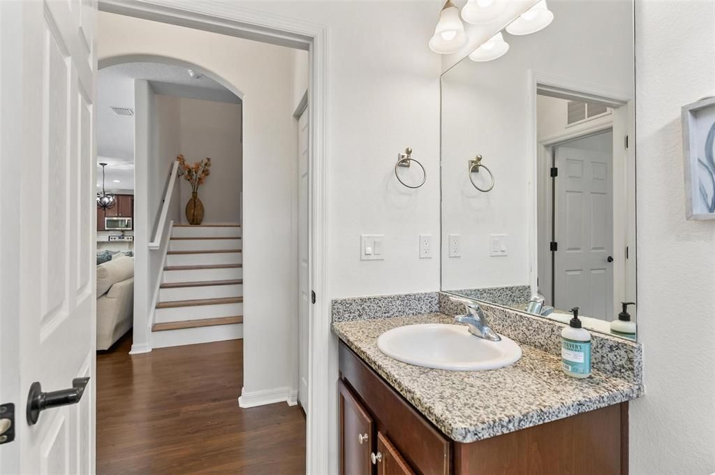 Active With Contract: $550,000 (5 beds, 3 baths, 3204 Square Feet)