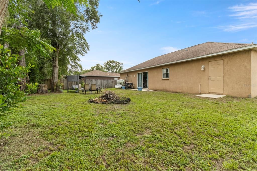 En Venta: $230,000 (3 camas, 2 baños, 1247 Pies cuadrados)