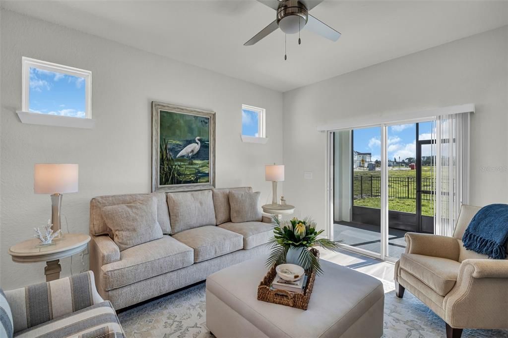 合同活跃: $404,900 (4 贝兹, 2 浴室, 2038 平方英尺)