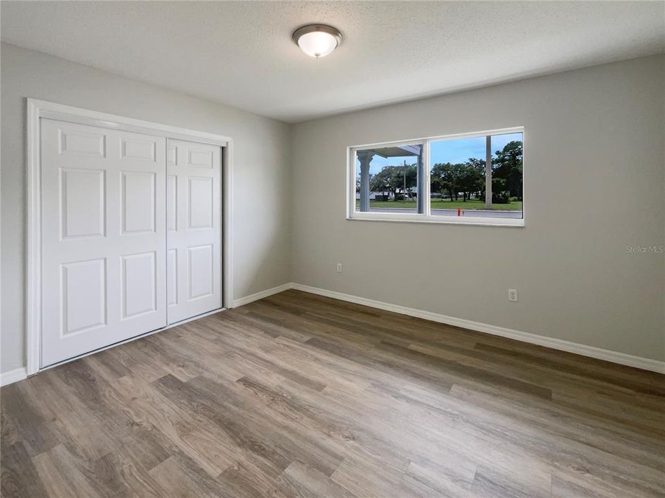 Под контрактом: $295,000 (3 спален, 2 ванн, 1680 Квадратных фут)