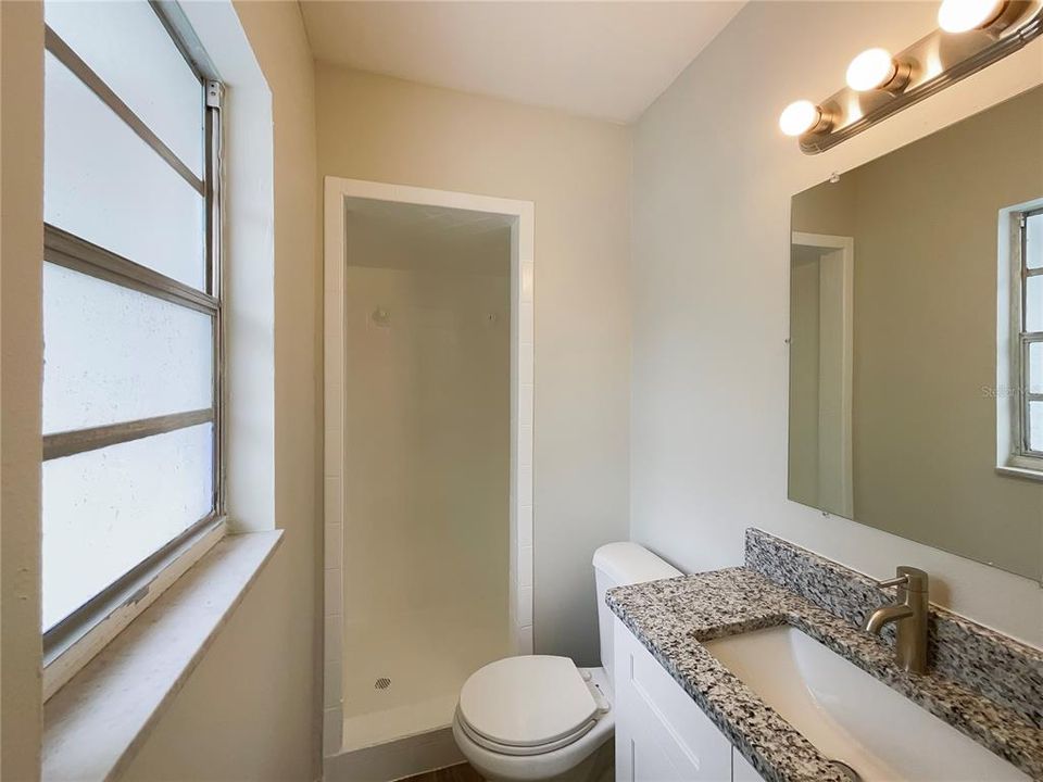 Под контрактом: $295,000 (3 спален, 2 ванн, 1680 Квадратных фут)