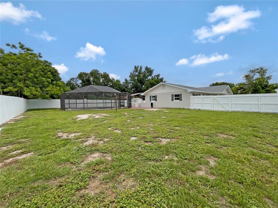 Под контрактом: $295,000 (3 спален, 2 ванн, 1680 Квадратных фут)