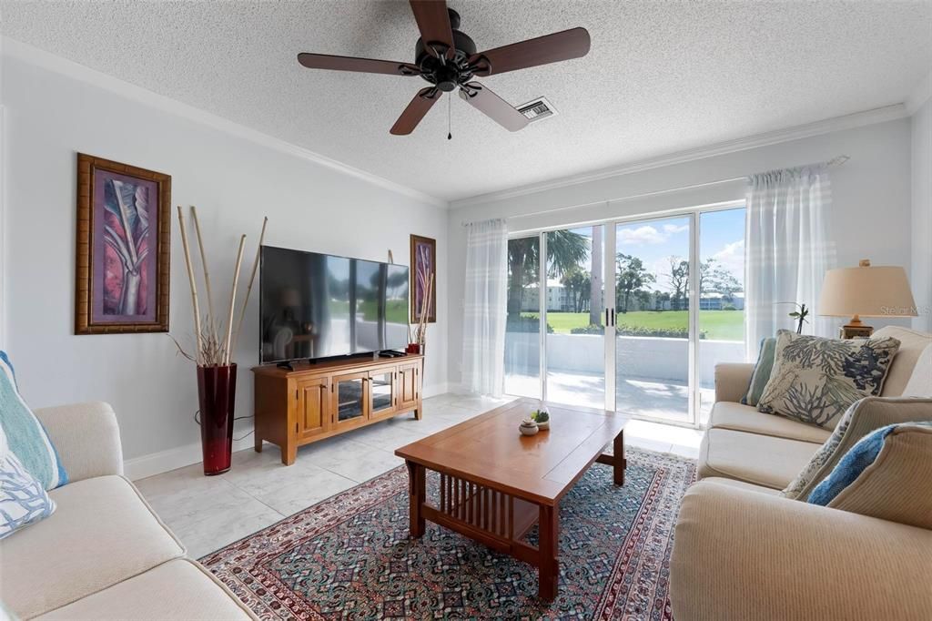 合同活跃: $240,000 (3 贝兹, 2 浴室, 1487 平方英尺)