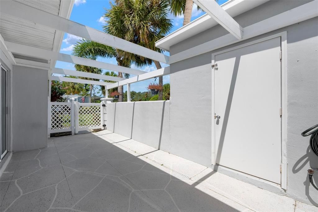 合同活跃: $240,000 (3 贝兹, 2 浴室, 1487 平方英尺)