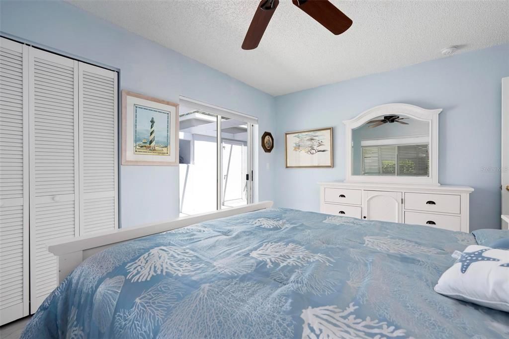 合同活跃: $240,000 (3 贝兹, 2 浴室, 1487 平方英尺)