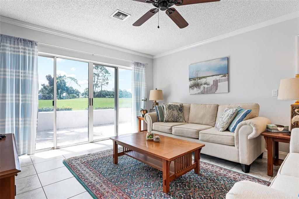 合同活跃: $240,000 (3 贝兹, 2 浴室, 1487 平方英尺)