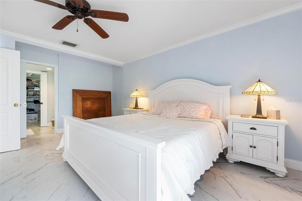 合同活跃: $240,000 (3 贝兹, 2 浴室, 1487 平方英尺)