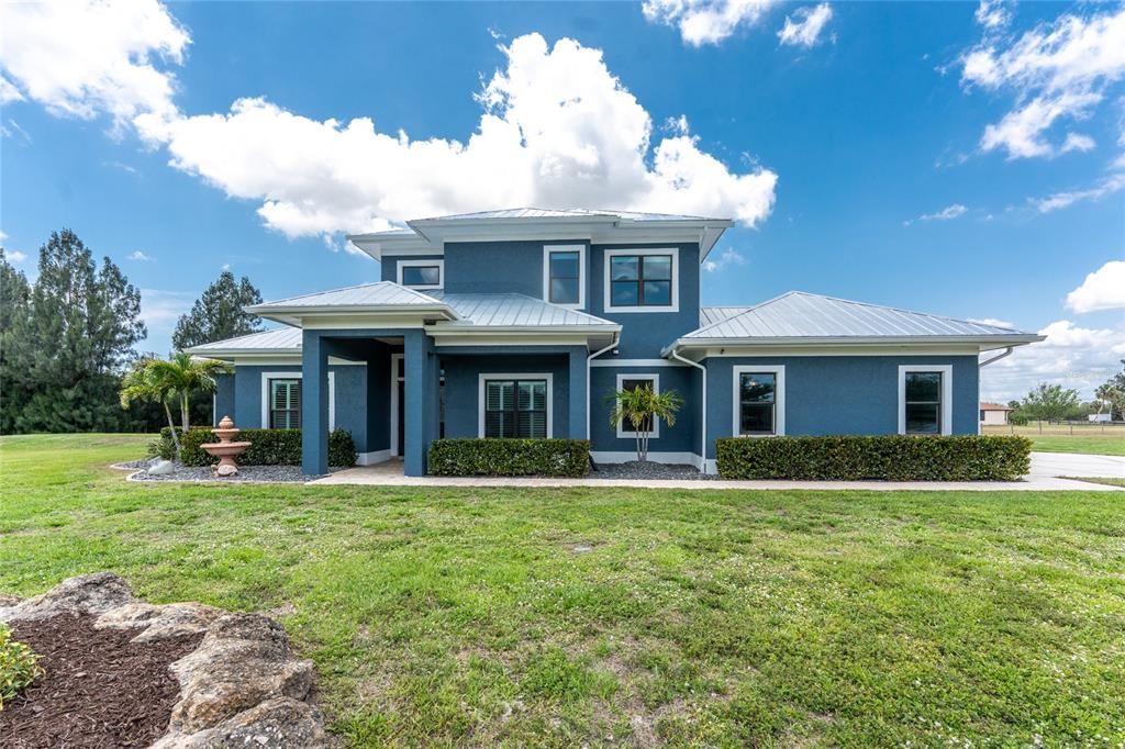 En Venta: $1,199,999 (3 camas, 2 baños, 3142 Pies cuadrados)