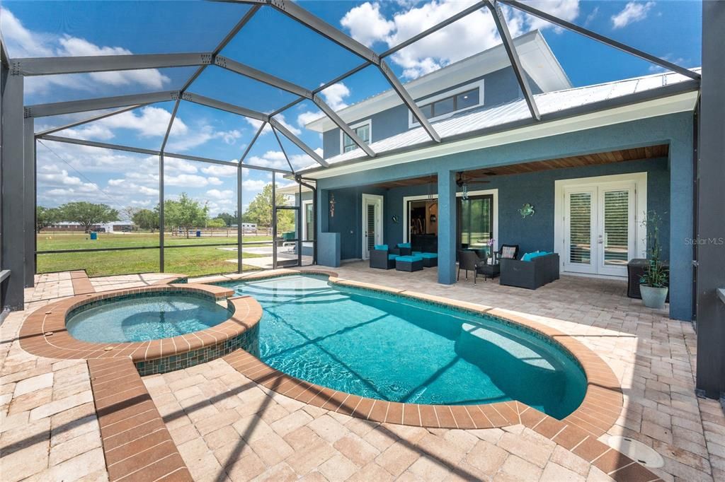 En Venta: $1,199,999 (3 camas, 2 baños, 3142 Pies cuadrados)