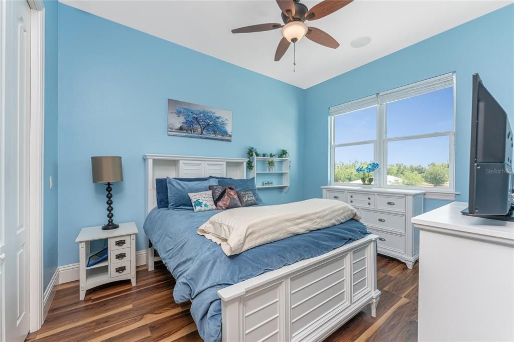 En Venta: $1,199,999 (3 camas, 2 baños, 3142 Pies cuadrados)