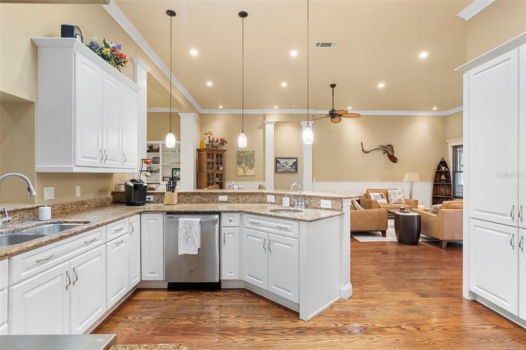 На продажу: $1,150,000 (3 спален, 3 ванн, 3039 Квадратных фут)