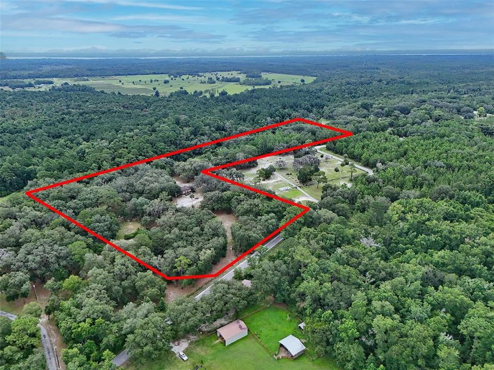 En Venta: $450,000 (12.55 acres)