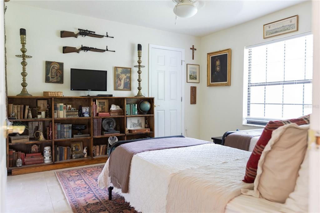 En Renta: $3,200 (4 camas, 2 baños, 2641 Pies cuadrados)