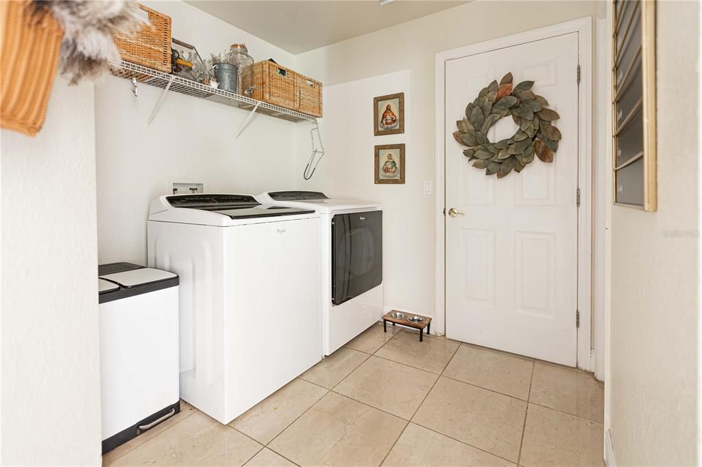 En Renta: $3,200 (4 camas, 2 baños, 2641 Pies cuadrados)