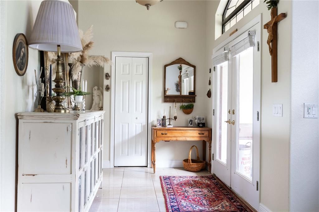 En Renta: $3,200 (4 camas, 2 baños, 2641 Pies cuadrados)