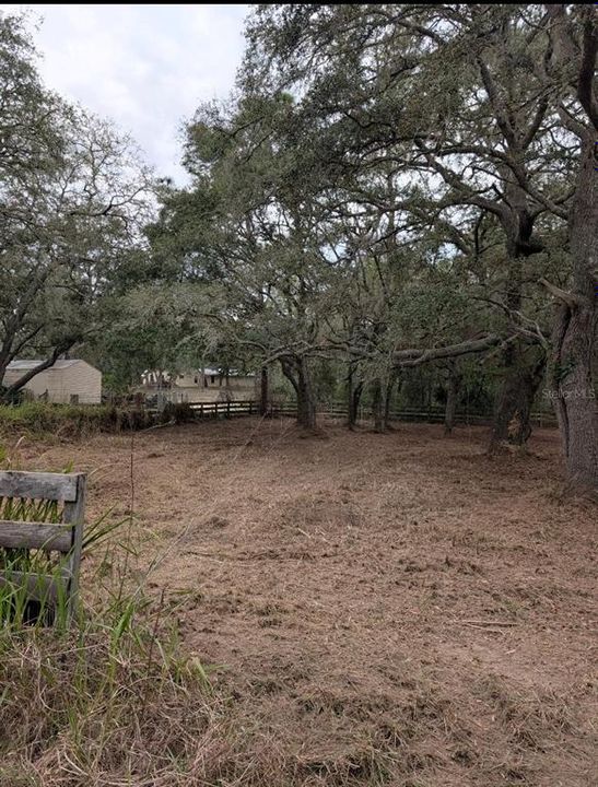 На продажу: $99,900 (1.58 acres)