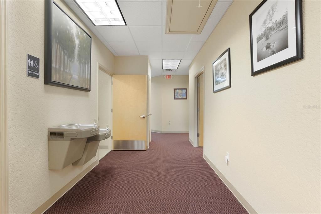 На продажу: $399,500 (0 спален, 0 ванн, 1750 Квадратных фут)