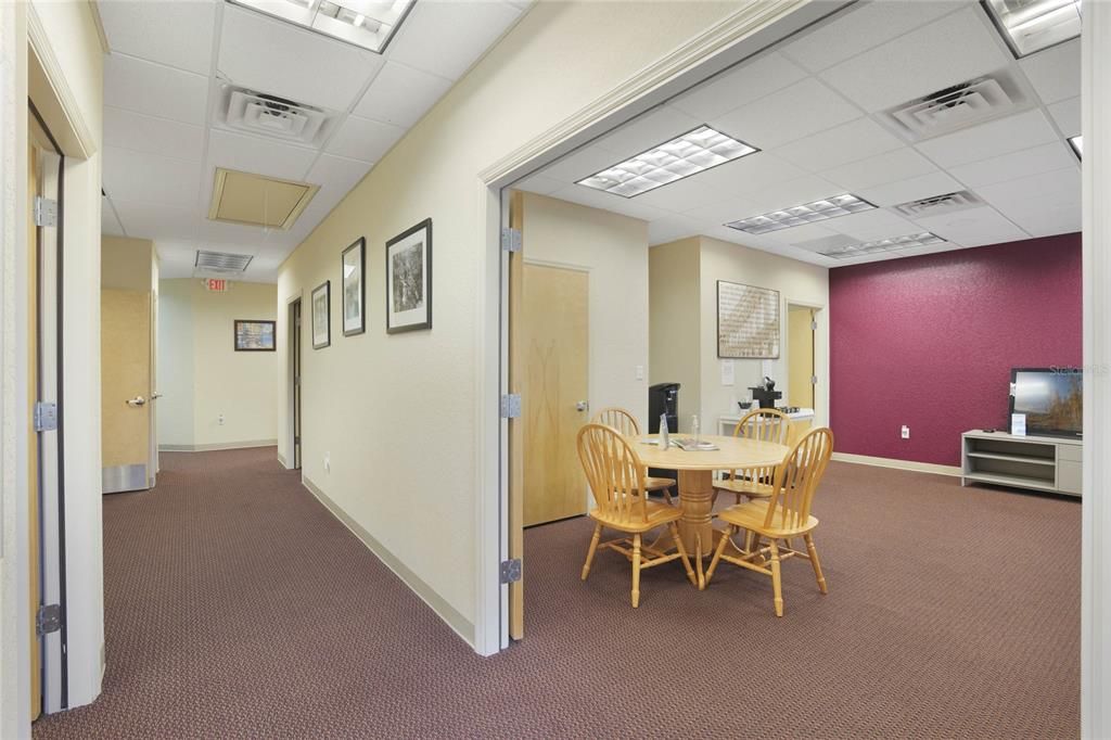 На продажу: $399,500 (0 спален, 0 ванн, 1750 Квадратных фут)