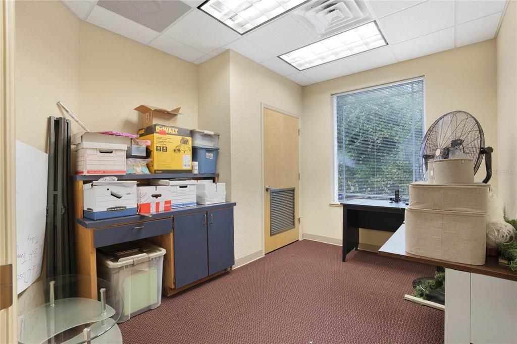 На продажу: $399,500 (0 спален, 0 ванн, 1750 Квадратных фут)