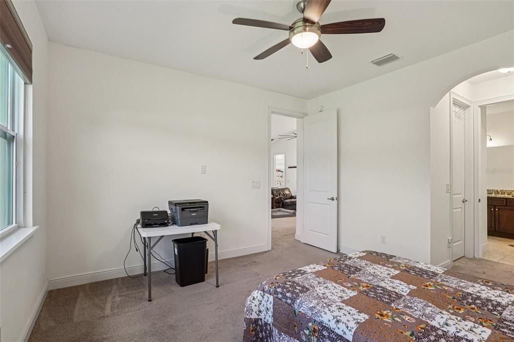 For Sale: $390,000 (3 beds, 2 baths, 1651 Square Feet)