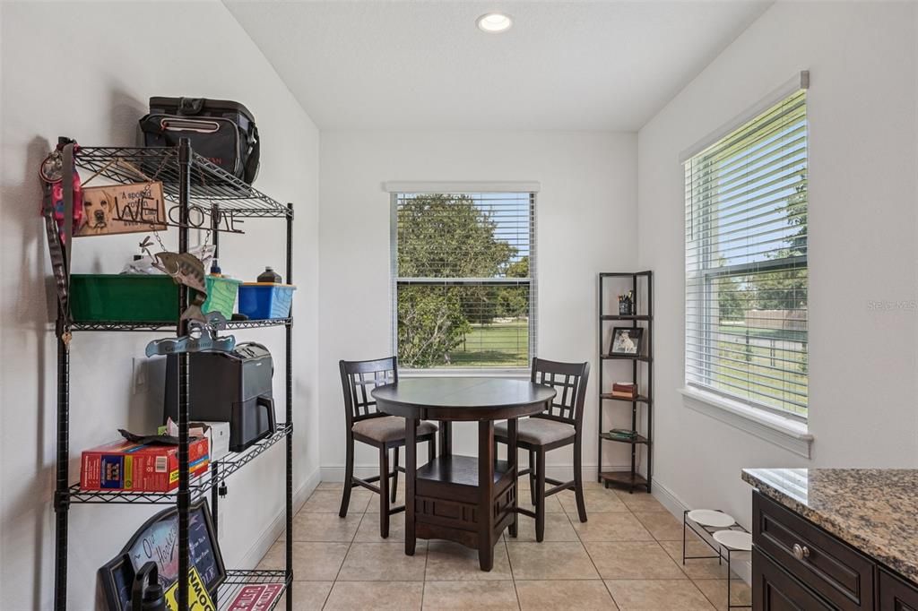 For Sale: $390,000 (3 beds, 2 baths, 1651 Square Feet)