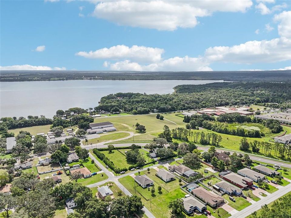 For Sale: $390,000 (3 beds, 2 baths, 1651 Square Feet)