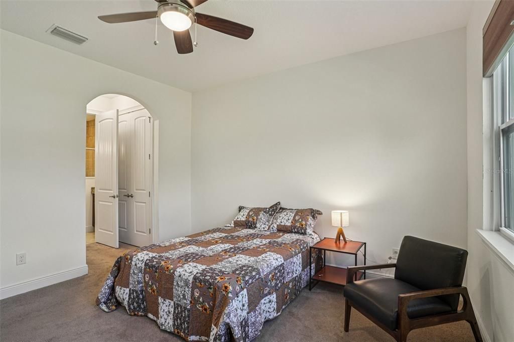 For Sale: $390,000 (3 beds, 2 baths, 1651 Square Feet)