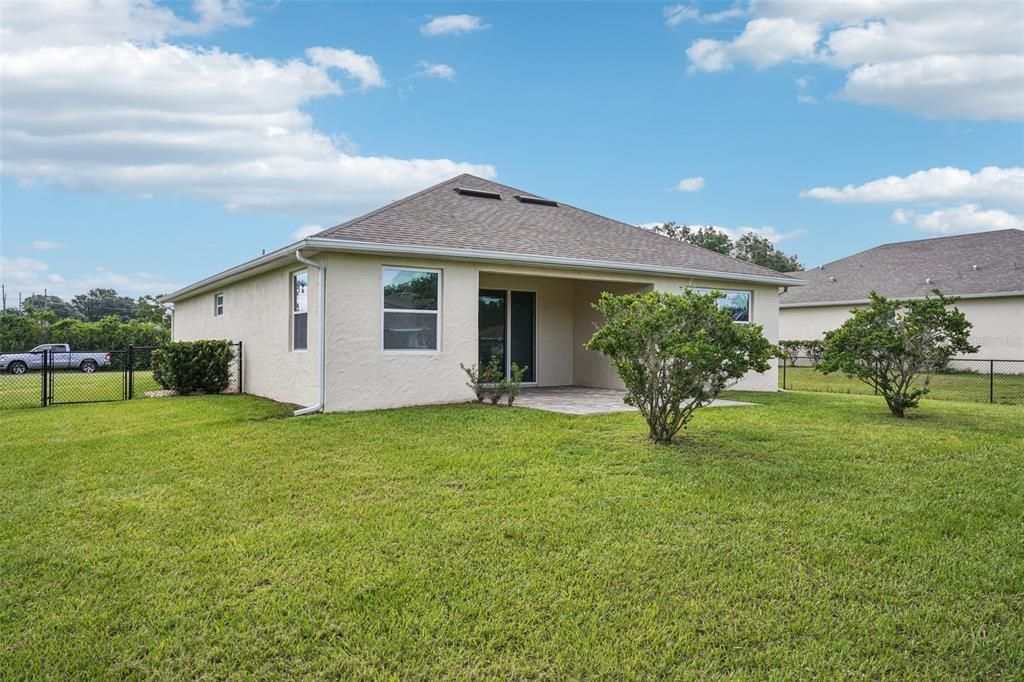 For Sale: $390,000 (3 beds, 2 baths, 1651 Square Feet)