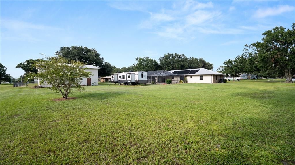 Active With Contract: $475,000 (3 beds, 2 baths, 1654 Square Feet)