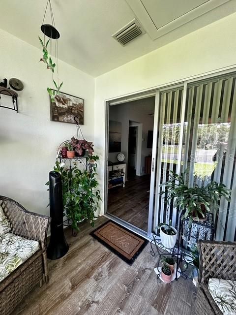 На продажу: $153,900 (1 спален, 1 ванн, 645 Квадратных фут)