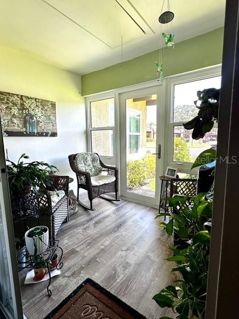 На продажу: $153,900 (1 спален, 1 ванн, 645 Квадратных фут)