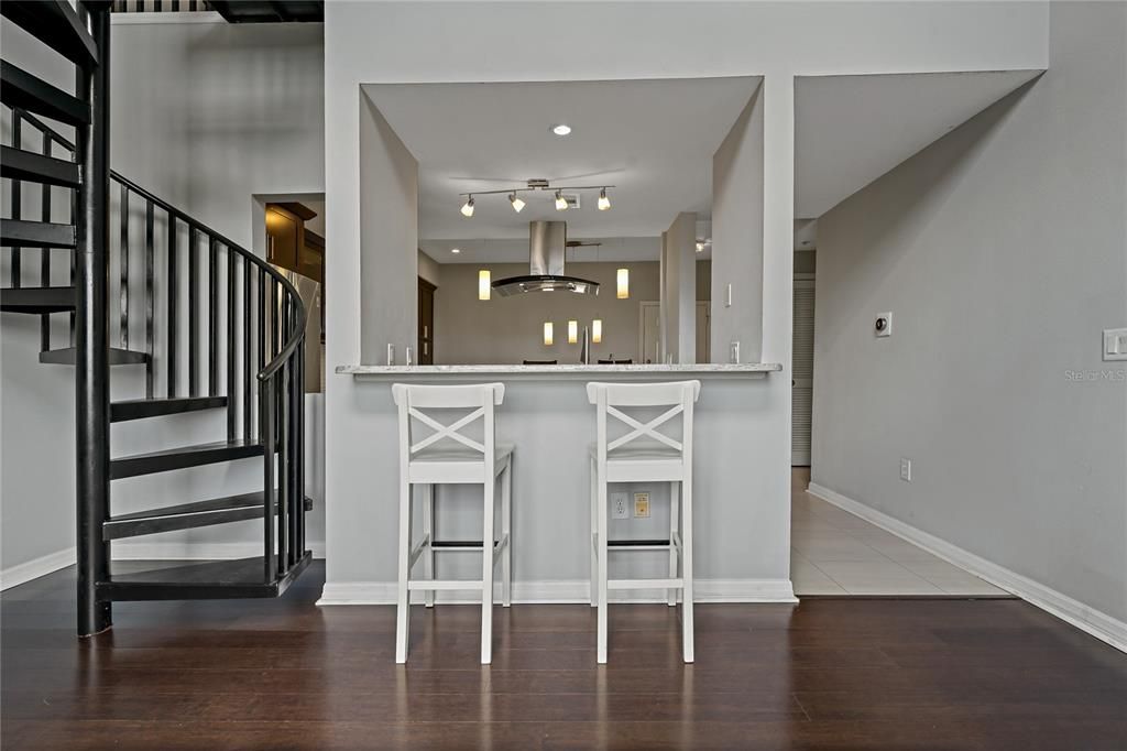 На продажу: $487,500 (2 спален, 2 ванн, 1459 Квадратных фут)