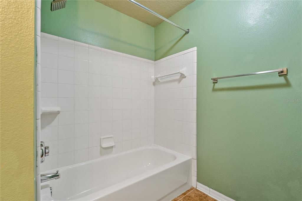 На продажу: $487,500 (2 спален, 2 ванн, 1459 Квадратных фут)