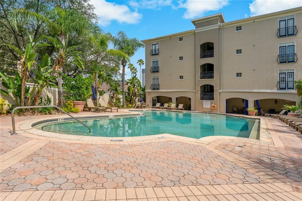 На продажу: $487,500 (2 спален, 2 ванн, 1459 Квадратных фут)