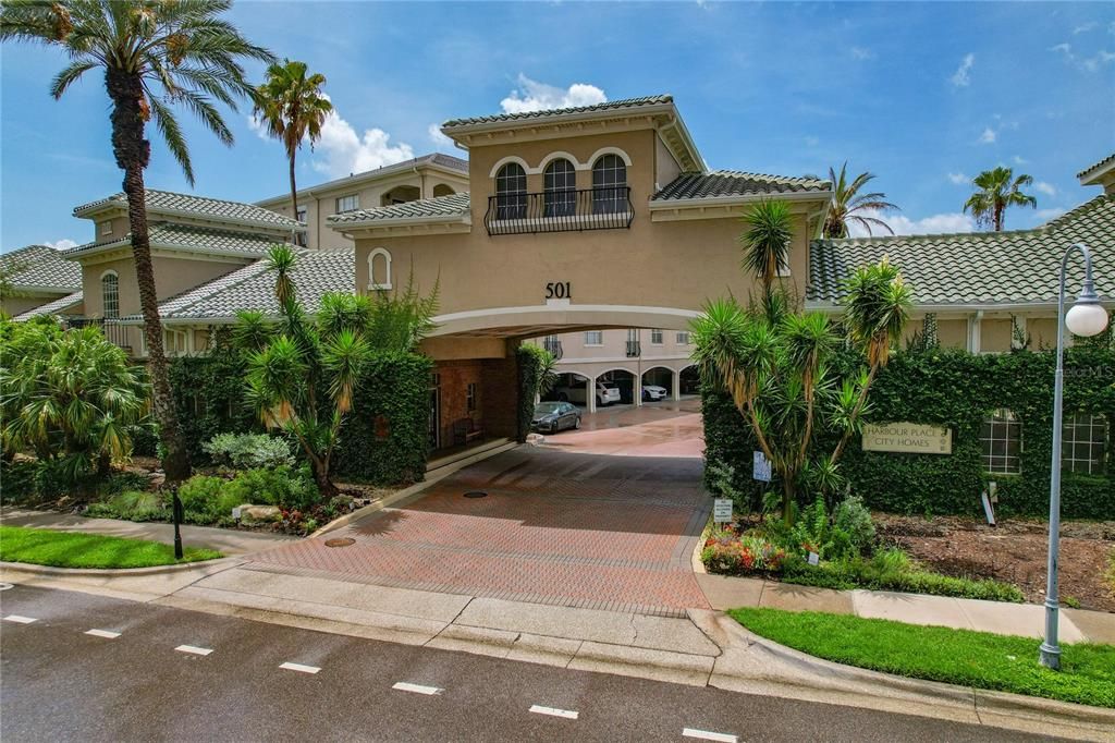 На продажу: $487,500 (2 спален, 2 ванн, 1459 Квадратных фут)