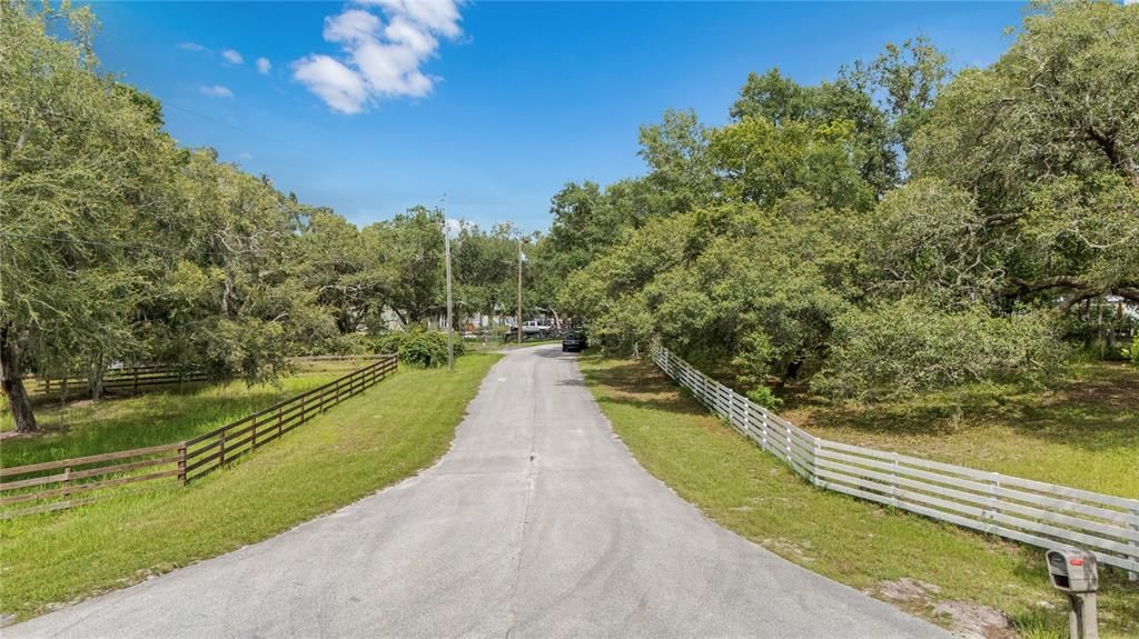 合同活跃: $180,000 (2.14 acres)