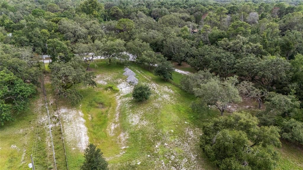 合同活跃: $180,000 (2.14 acres)