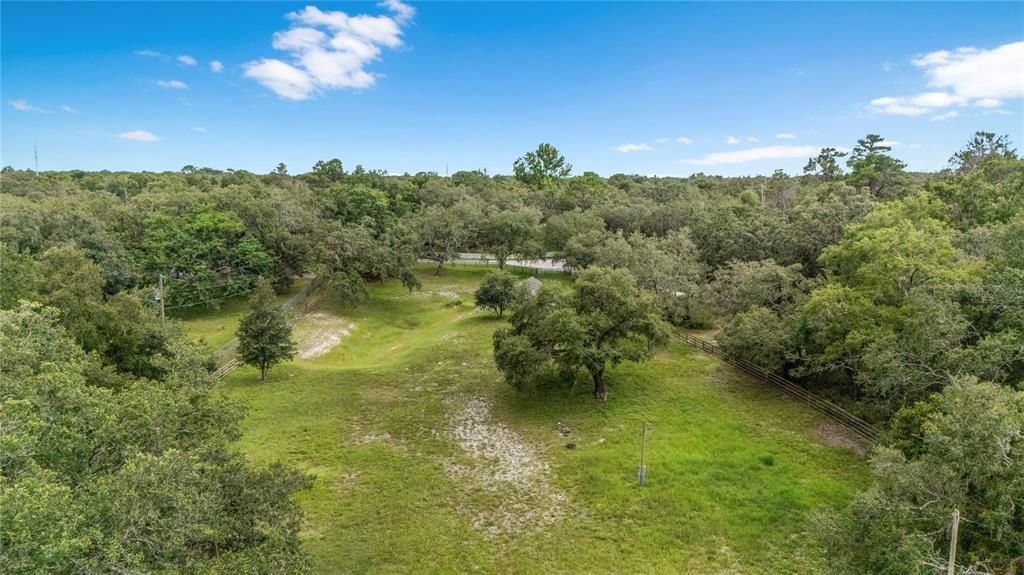 合同活跃: $180,000 (2.14 acres)