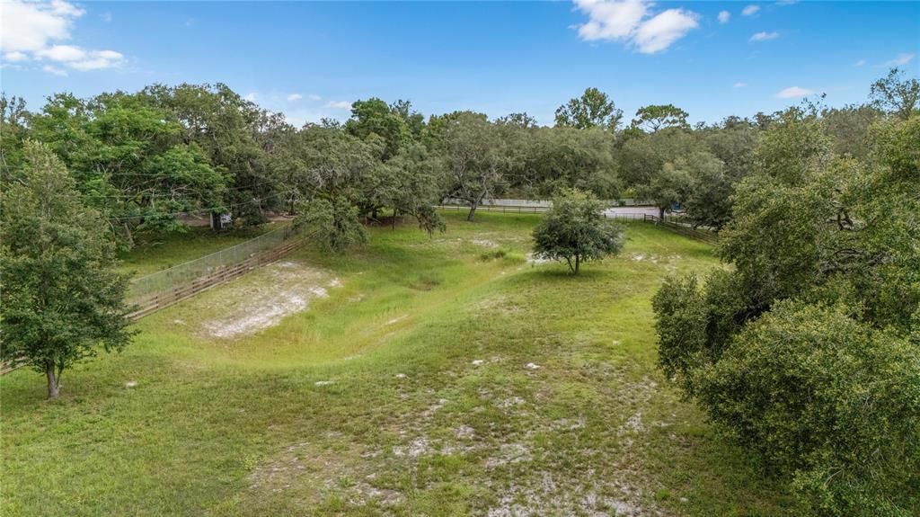 合同活跃: $180,000 (2.14 acres)