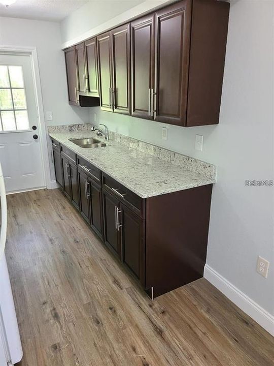 В аренду: $1,397 (2 спален, 1 ванн, 784 Квадратных фут)