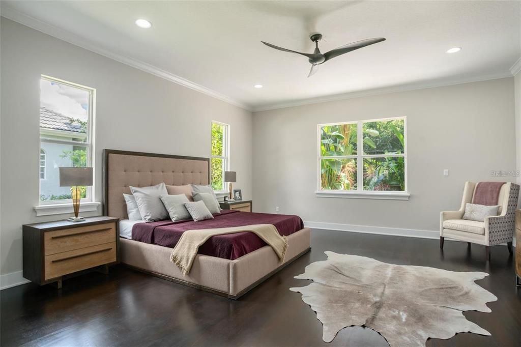 For Sale: $1,890,000 (5 beds, 5 baths, 5343 Square Feet)