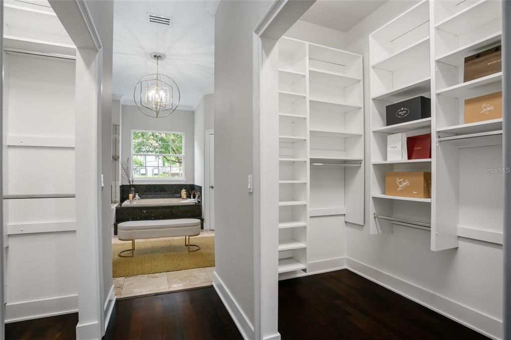 For Sale: $1,890,000 (5 beds, 5 baths, 5343 Square Feet)