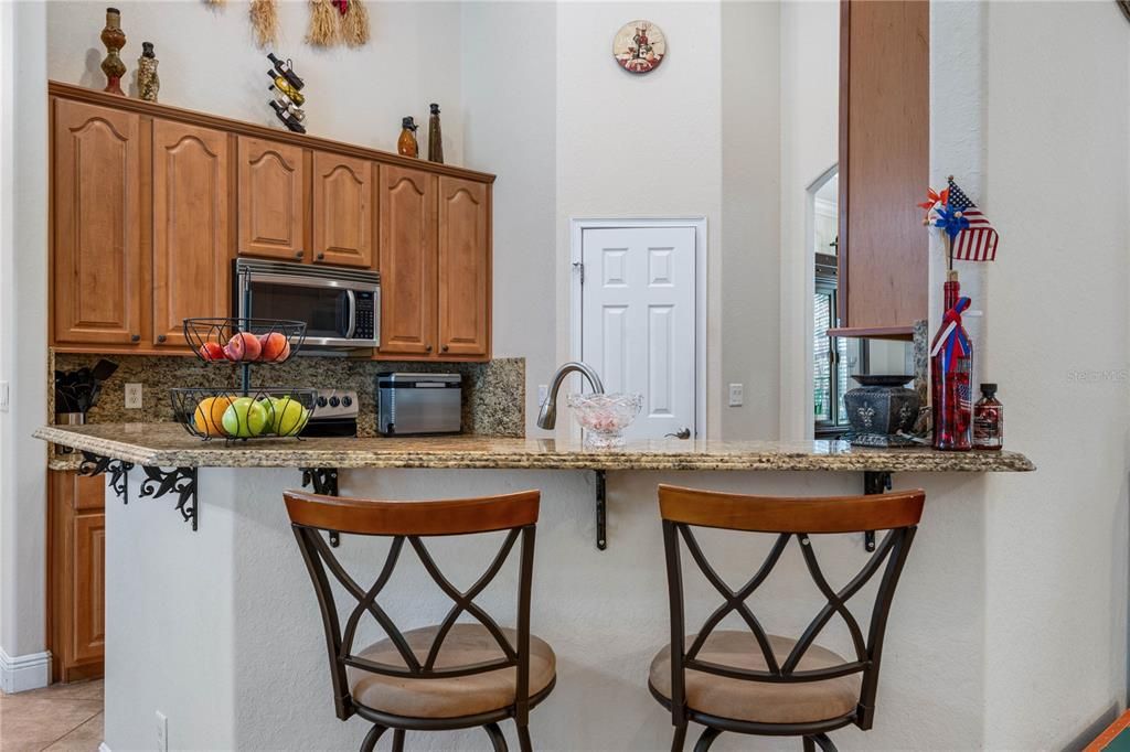 待售: $799,000 (4 贝兹, 3 浴室, 2566 平方英尺)