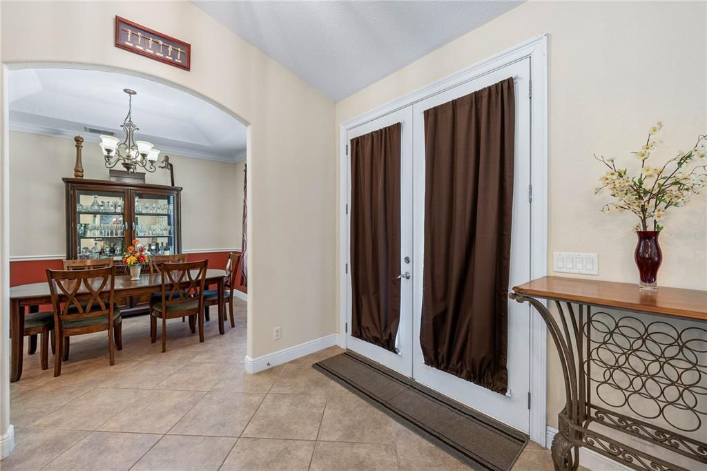 待售: $799,000 (4 贝兹, 3 浴室, 2566 平方英尺)