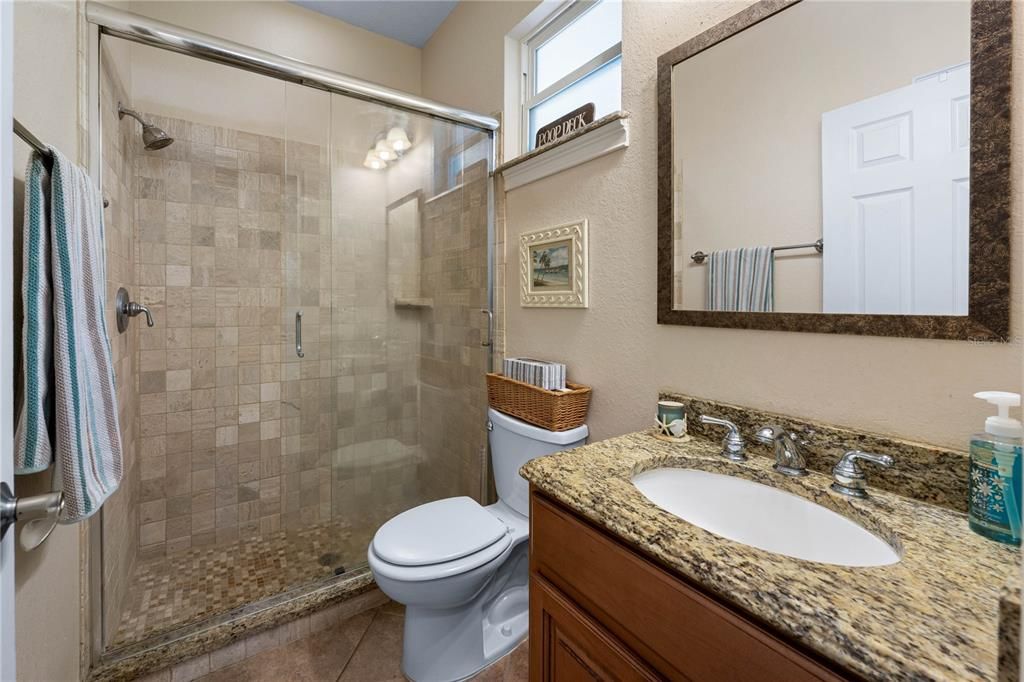 待售: $799,000 (4 贝兹, 3 浴室, 2566 平方英尺)