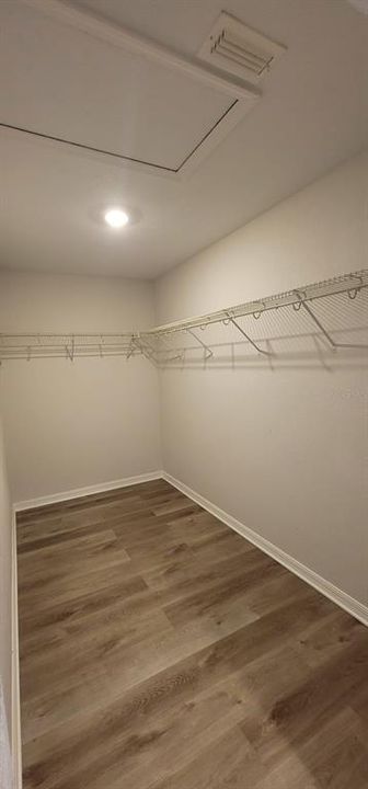 Под контрактом: $252,000 (3 спален, 2 ванн, 1400 Квадратных фут)