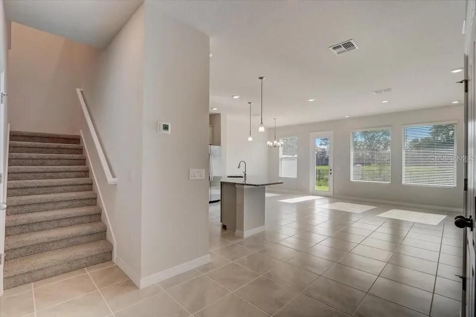 En Venta: $395,000 (3 camas, 2 baños, 1840 Pies cuadrados)