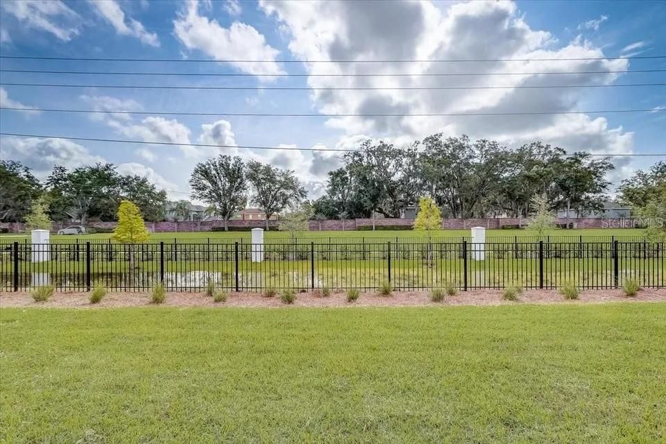 En Venta: $395,000 (3 camas, 2 baños, 1840 Pies cuadrados)